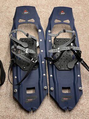 MSR Mountain Safety Research Evo Snowshoes 8" x 22"